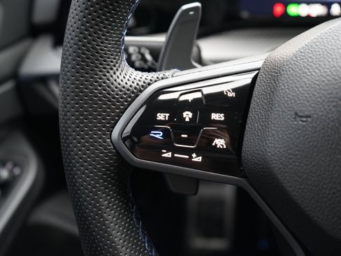 Used 2022 Volkswagen Golf R 2.0T DSG image 43