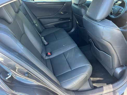 Certified 2024 Lexus ES 350 w/ Premium Package image 16