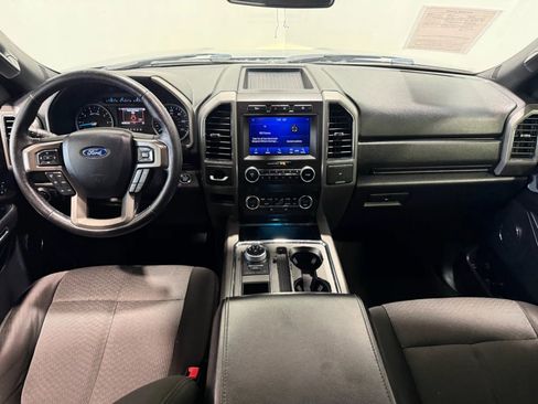 Used 2020 Ford Expedition XLT image 14