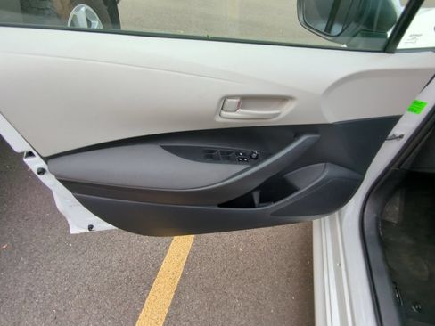 Used 2026 Toyota Corolla LE FWD image 8
