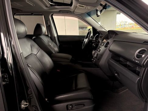Used 2012 Honda Pilot Touring image 29