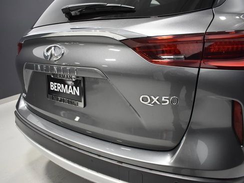 Used 2022 INFINITI QX50 Luxe image 12