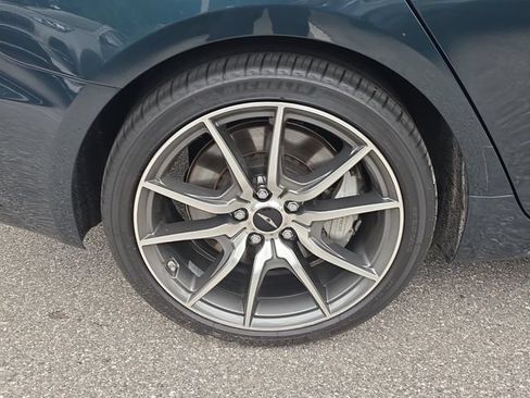 Used 2025 Genesis G70 2.5T RWD image 5