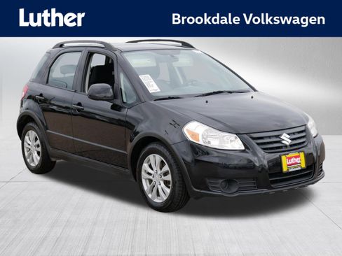 Used 2013 Suzuki SX4 Premium AWD/4WD image 1