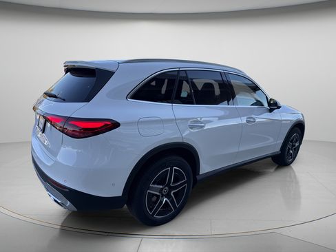 Certified 2026 Mercedes-Benz GLC 300 image 5