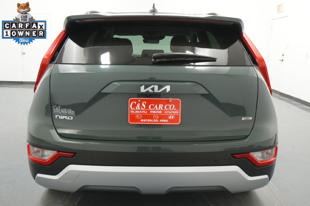 Used 2023 Kia Niro EX FWD image 7