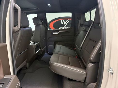 New 2026 GMC Sierra 1500 Denali w/ Denali Reserve Package AWD/4WD image 12