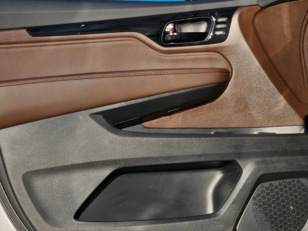 New 2027 Honda Odyssey Elite image 14