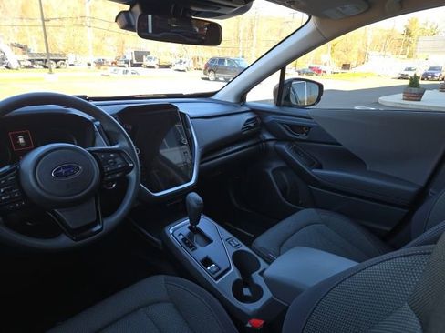 Used 2024 Subaru Crosstrek 2.0i Premium image 9