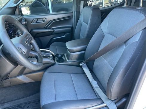 Used 2025 Chevrolet Colorado Trail Boss AWD/4WD image 12
