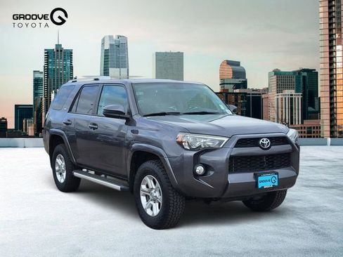 Used 2015 Toyota 4Runner SR5 AWD/4WD image 8