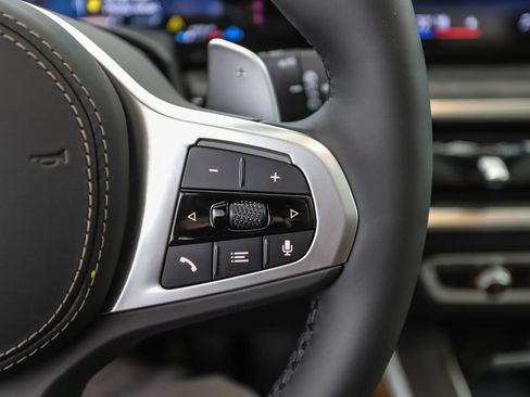 New 2026 BMW X5 xDrive40i w/ M Sport Package image 13