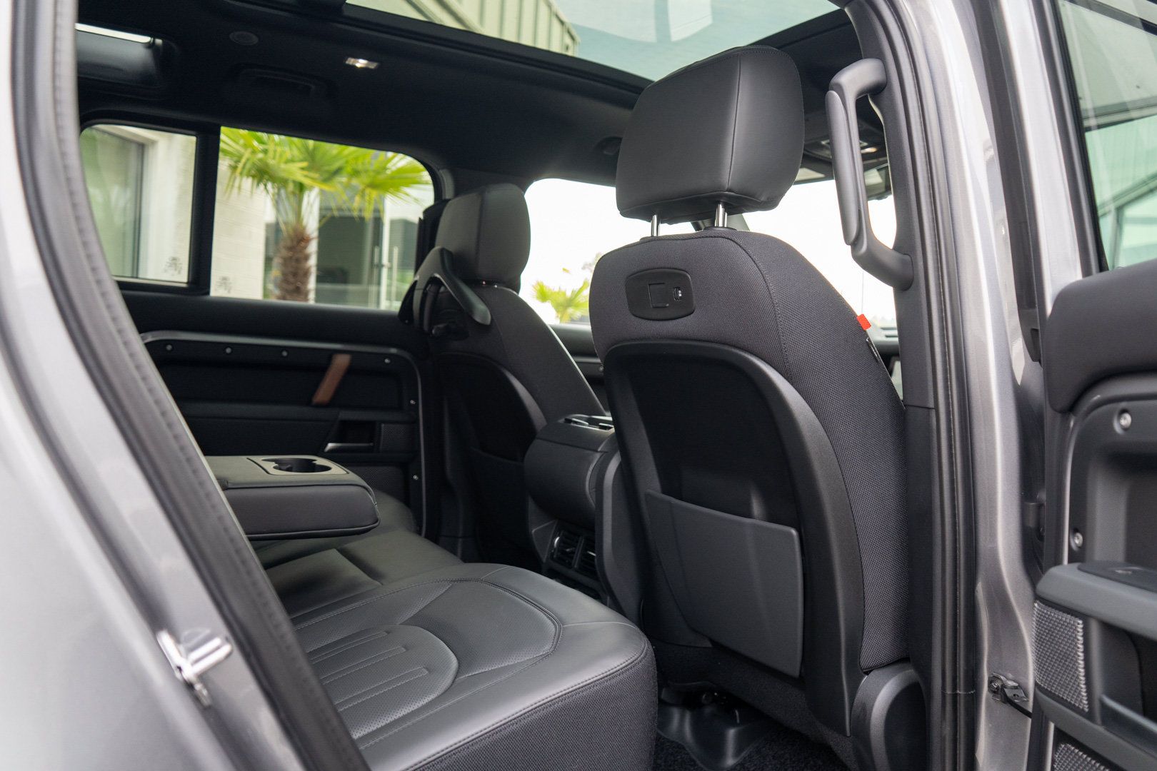 Used 2022 Land Rover Defender 110 X AWD/4WD image 25