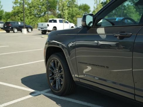 New 2026 Jeep Grand Cherokee L Limited AWD/4WD image 40