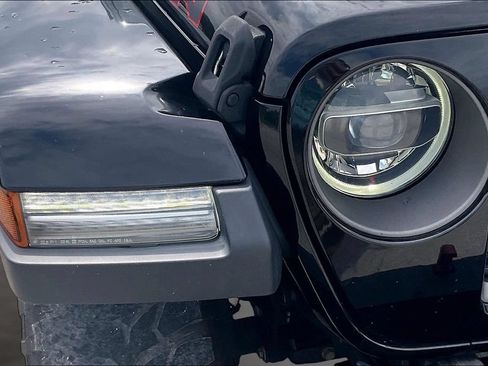 Used 2020 Jeep Gladiator Rubicon AWD/4WD image 29