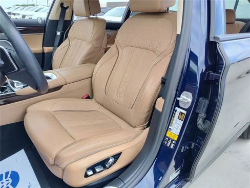 Used 2022 BMW 750i xDrive w/ Executive Package AWD/4WD image 15