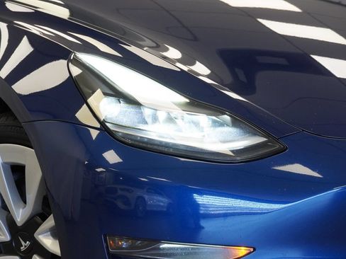 Used 2021 Tesla Model 3 Long Range AWD/4WD image 30