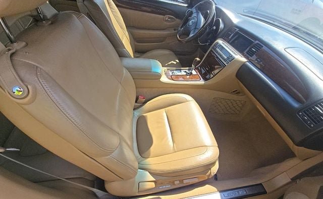 Used 2006 Lexus SC 430 Convertible RWD image 9