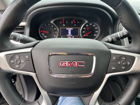 Used 2023 GMC Acadia SLT AWD/4WD image 20