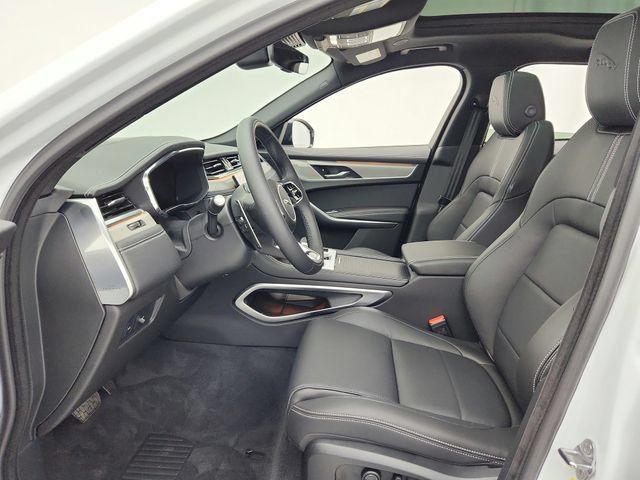 Used 2026 Jaguar F-PACE R-Dynamic S AWD/4WD image 25