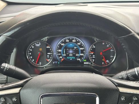 Used 2019 GMC Acadia Denali image 31