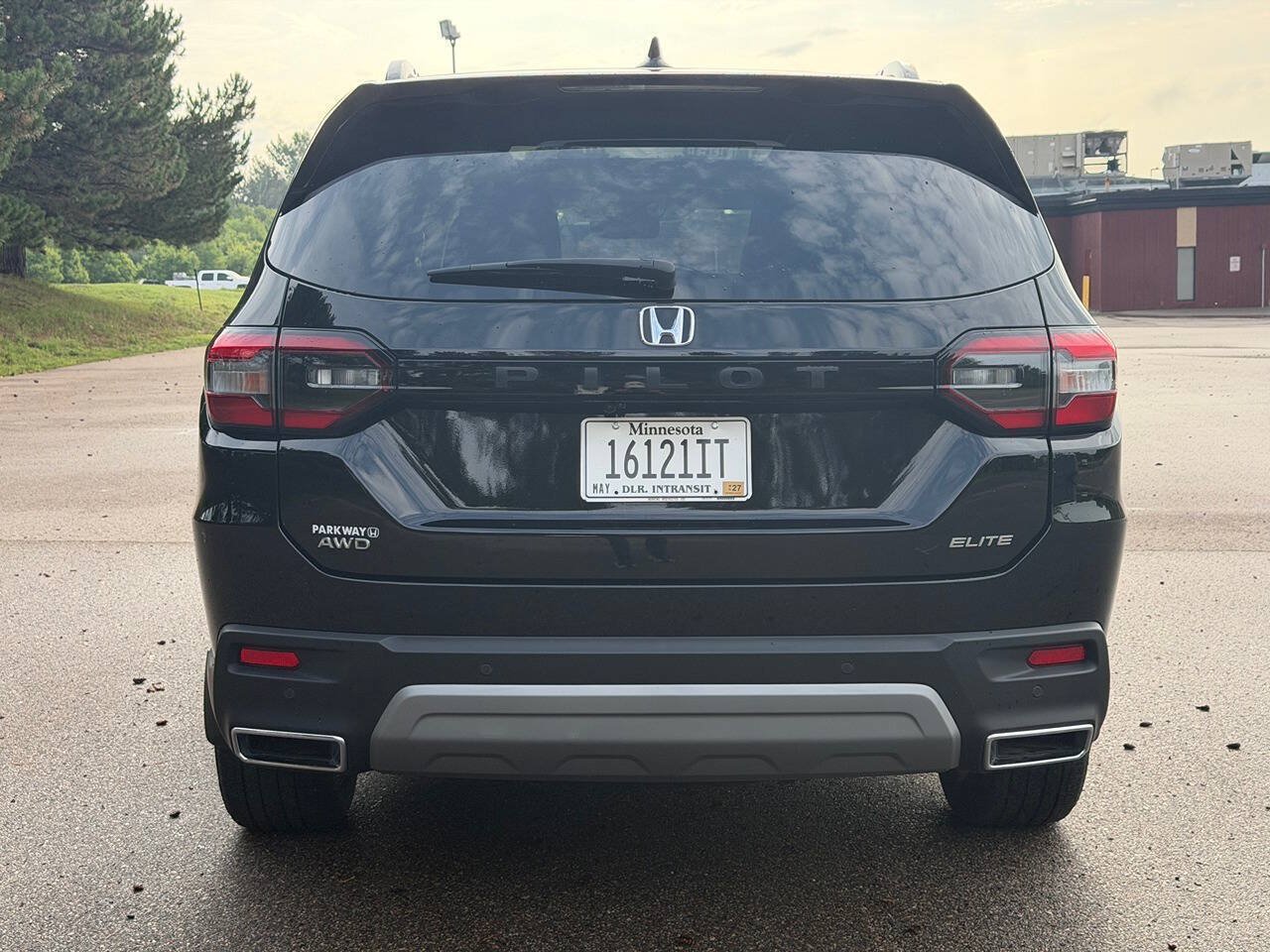 Used 2025 Honda Pilot Elite image 4