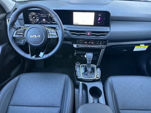New 2026 Kia Seltos EX image 12