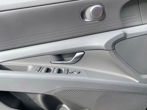 New 2026 Hyundai Elantra SE FWD image 20