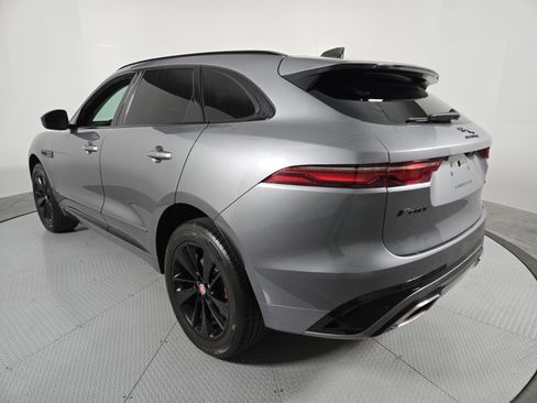 Used 2023 Jaguar F-PACE R-Dynamic S image 16