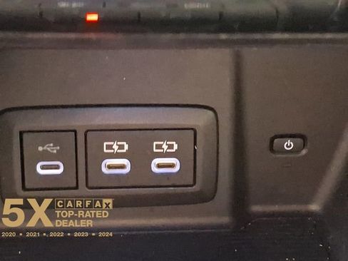 Used 2024 Toyota Venza Nightshade image 29