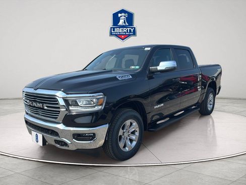 Used 2023 RAM 1500 Laramie AWD/4WD image 3