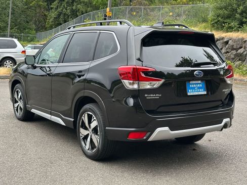 Used 2020 Subaru Forester Touring AWD/4WD image 3
