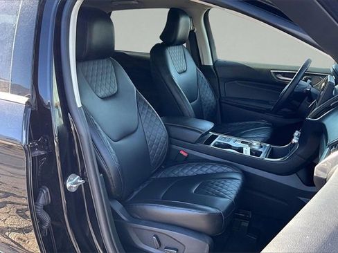 Used 2024 Ford Edge Titanium image 7