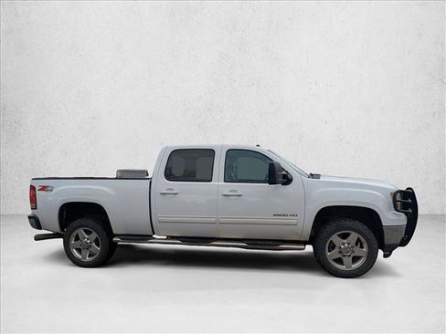 Used 2014 GMC Sierra 2500 SLT w/ SLT Convenience Package image 4