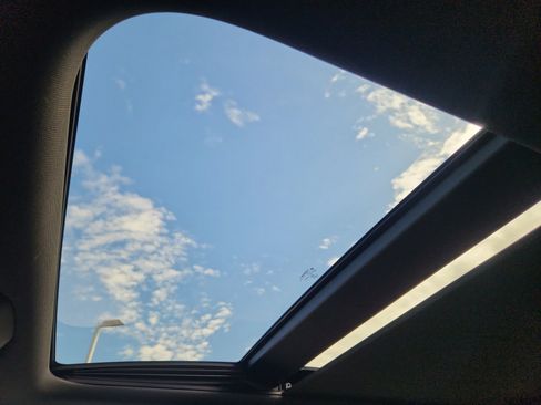 New 2025 Chrysler Pacifica Select image 34