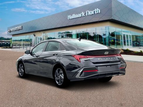 New 2026 Hyundai Elantra SEL Sport Premium FWD image 5