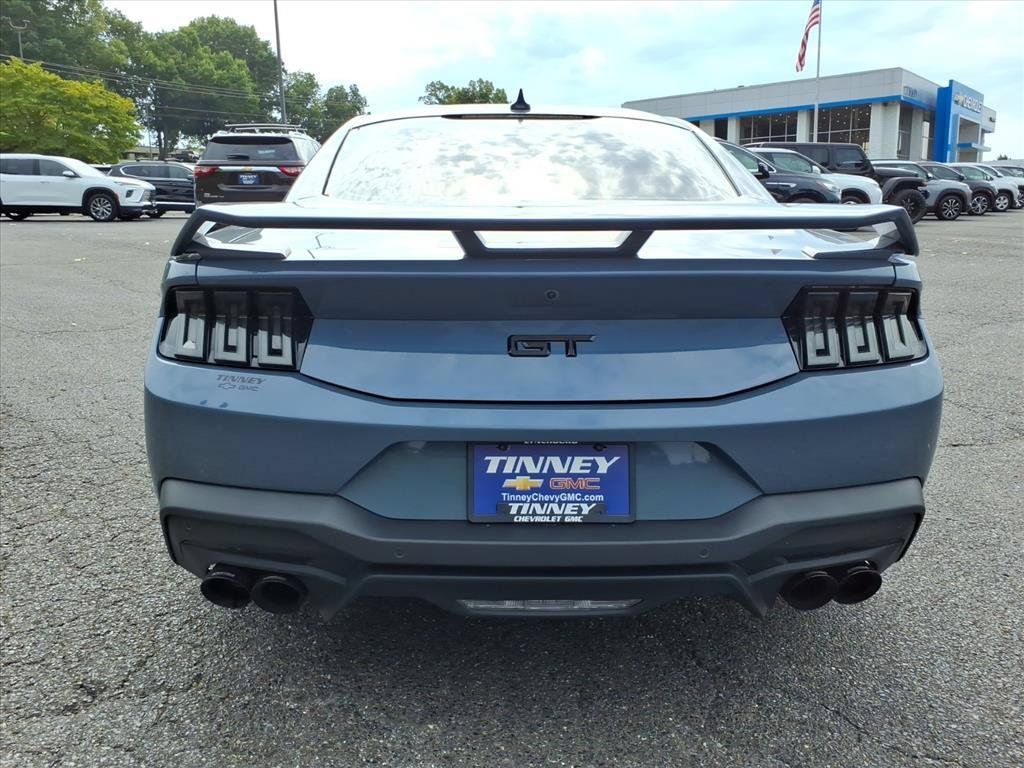 Used 2024 Ford Mustang GT Premium w/ GT Performance Package RWD image 4