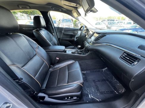 Used 2019 Chevrolet Impala Premier FWD image 13