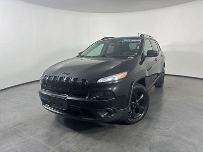Used 2016 Jeep Cherokee Latitude w/ Comfort/Convenience Group