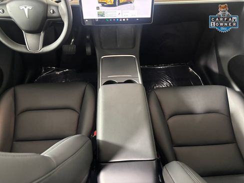 Used 2024 Tesla Model Y Long Range AWD/4WD image 19