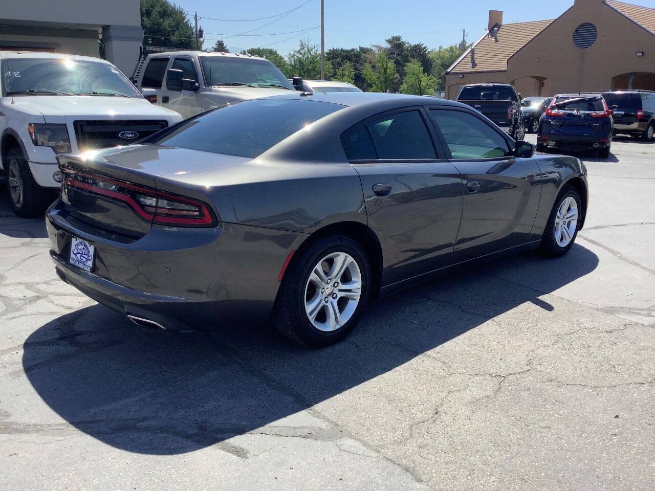 Used 2019 Dodge Charger SXT w/ Travel & Safety Group RWD image 13