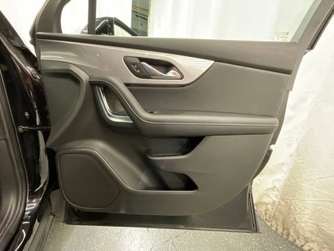 Used 2025 Chevrolet Blazer LT FWD image 22