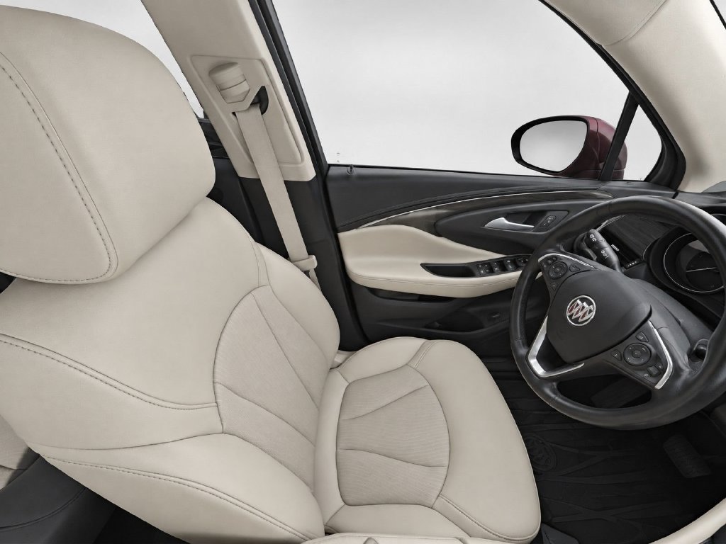 Used 2020 Buick Envision Preferred AWD/4WD image 11