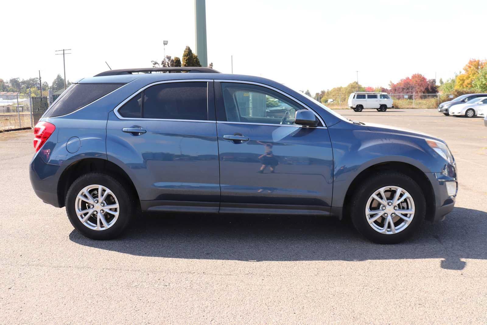 Used 2016 Chevrolet Equinox LT w/ Convenience Package AWD/4WD image 4