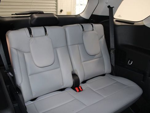 New 2026 Ford Explorer Active RWD image 33