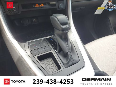 Used 2025 Toyota RAV4 XLE w/ Convenience Package FWD image 27