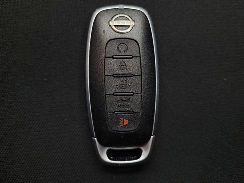 Used 2025 Nissan Sentra S FWD image 32