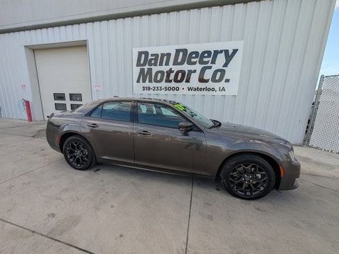 Used 2023 Chrysler 300 Touring L w/ Popular Equipment Group image 32