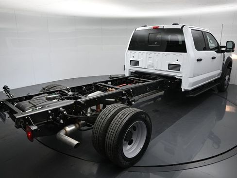 New 2026 Ford F450 XL w/ XL Chrome Package image 8