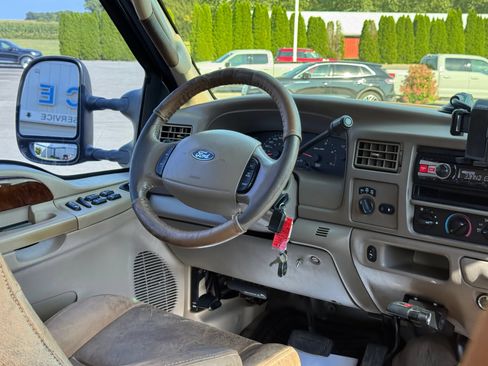 Used 2004 Ford F350 King Ranch AWD/4WD image 16